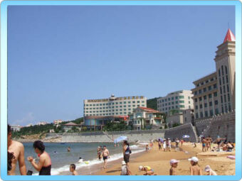 中国威海市ホテルと海辺